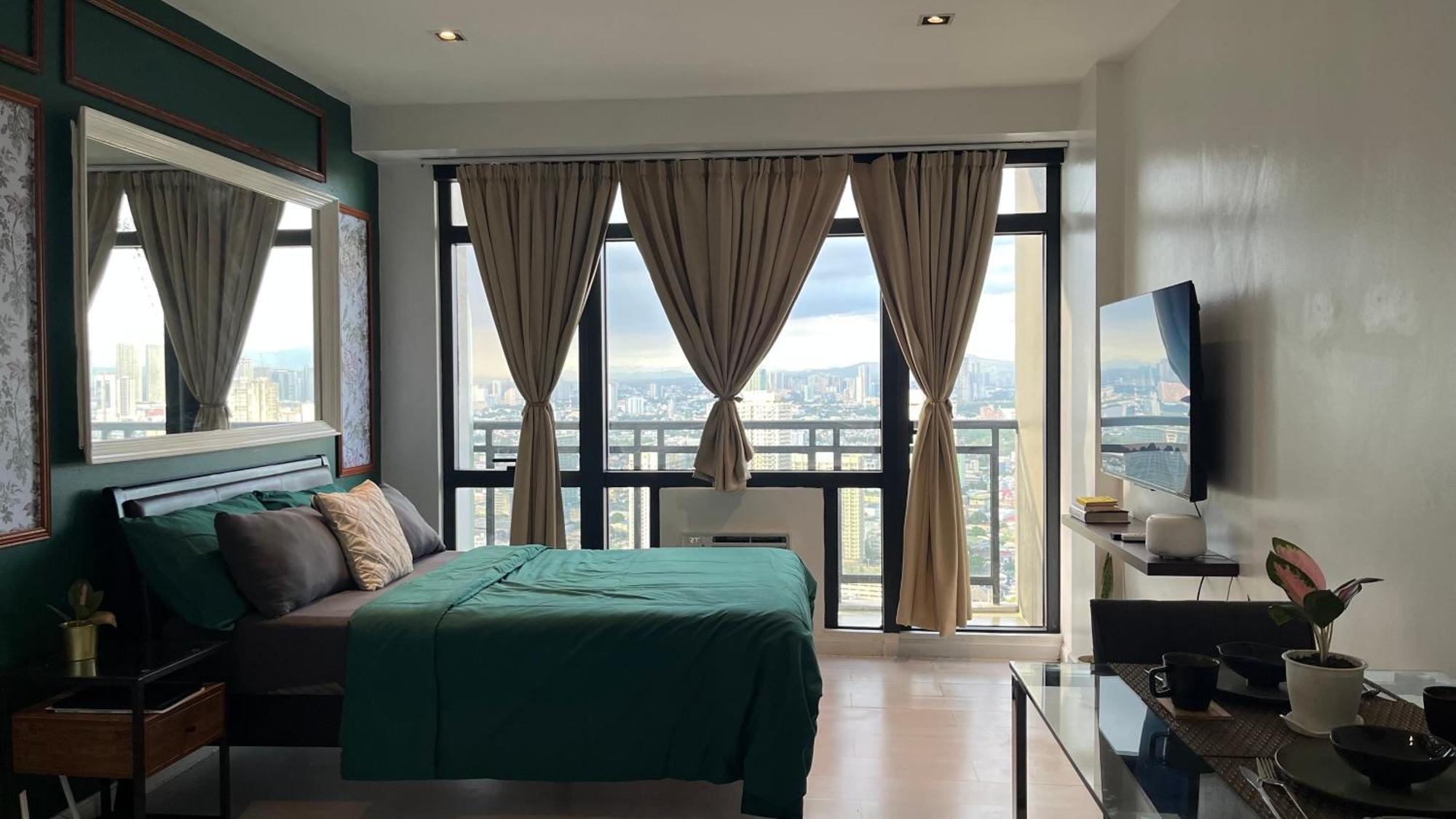 Apartment Gramercy Luxe W Balcony And View - Pet Friendly, Unli Pool & Gym