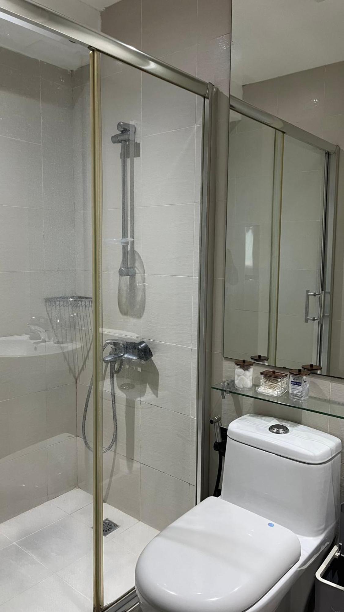 Apartment Gramercy Luxe W Balcony And View - Pet Friendly, Unli Pool & Gym Manila