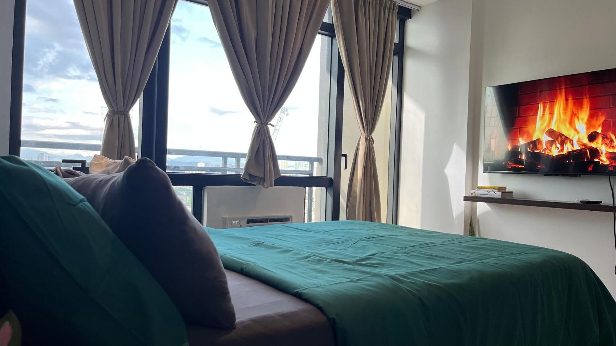 Apartment Gramercy Luxe W Balcony And View - Pet Friendly, Unli Pool & Gym
