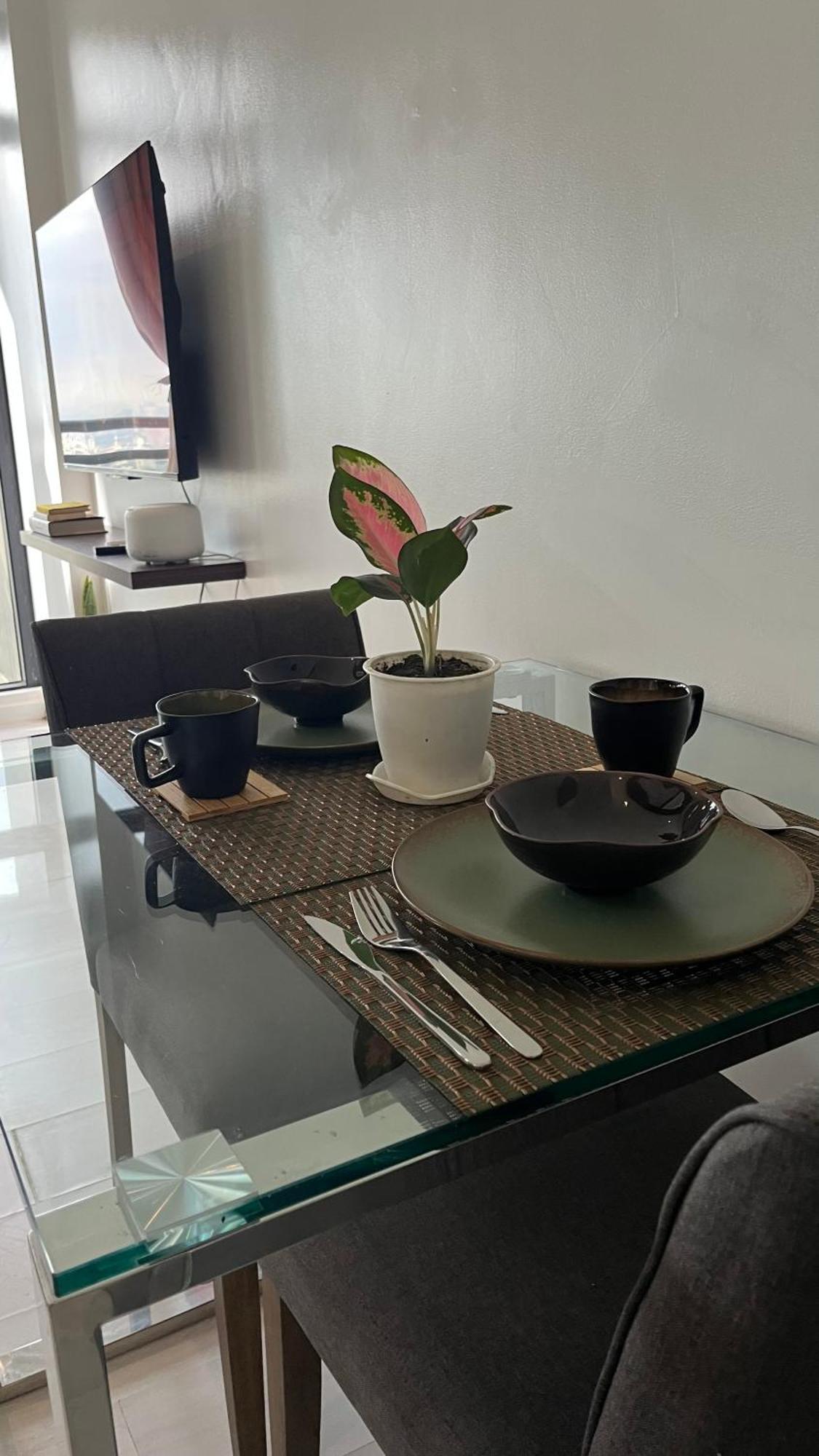 Apartment Gramercy Luxe W Balcony And View - Pet Friendly, Unli Pool & Gym
